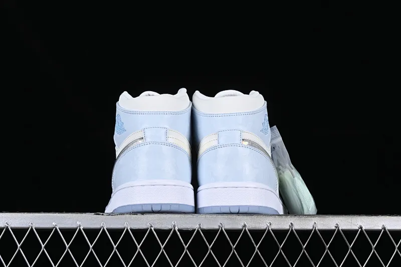 All categories Air Jordan Jordan series basketball shoes Air Jordan 1 Mid Air Jordan 1 Mid GS "Glitter Swoosh" AJ1 Joe 1 ice blue crystal Zhongbang basketball shoes FQ9117-400